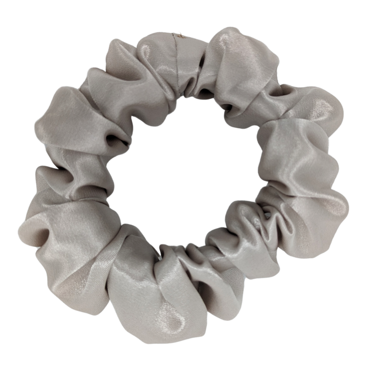 Regular Satin Champagne Scrunchie made with 95% polyester and 5% elastane.